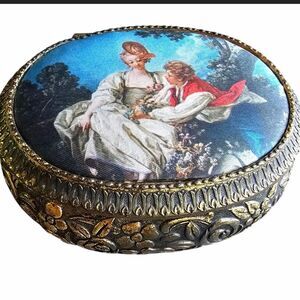 Vintage Decorative Jewelry Box with Romantic Scene